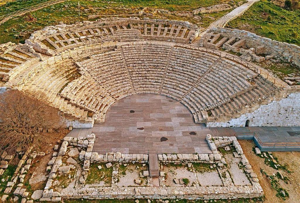 شقة Stranizza D'Amari Casa Santa  المظهر الخارجي الصورة